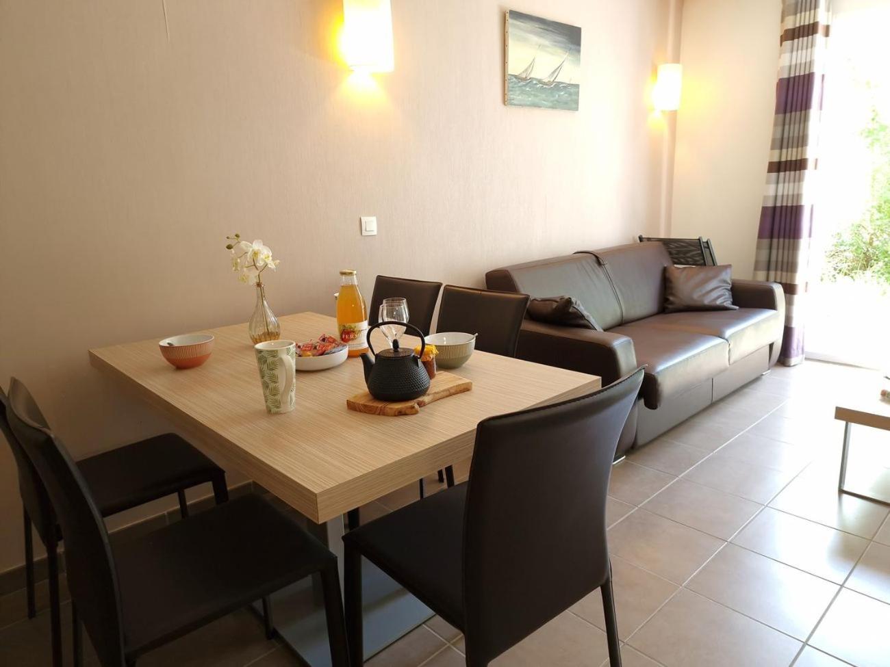 Nid D'aven Charmante Maison, Piscine De Fevrier A Octobre 1-6p Dans * Pont-Aven
